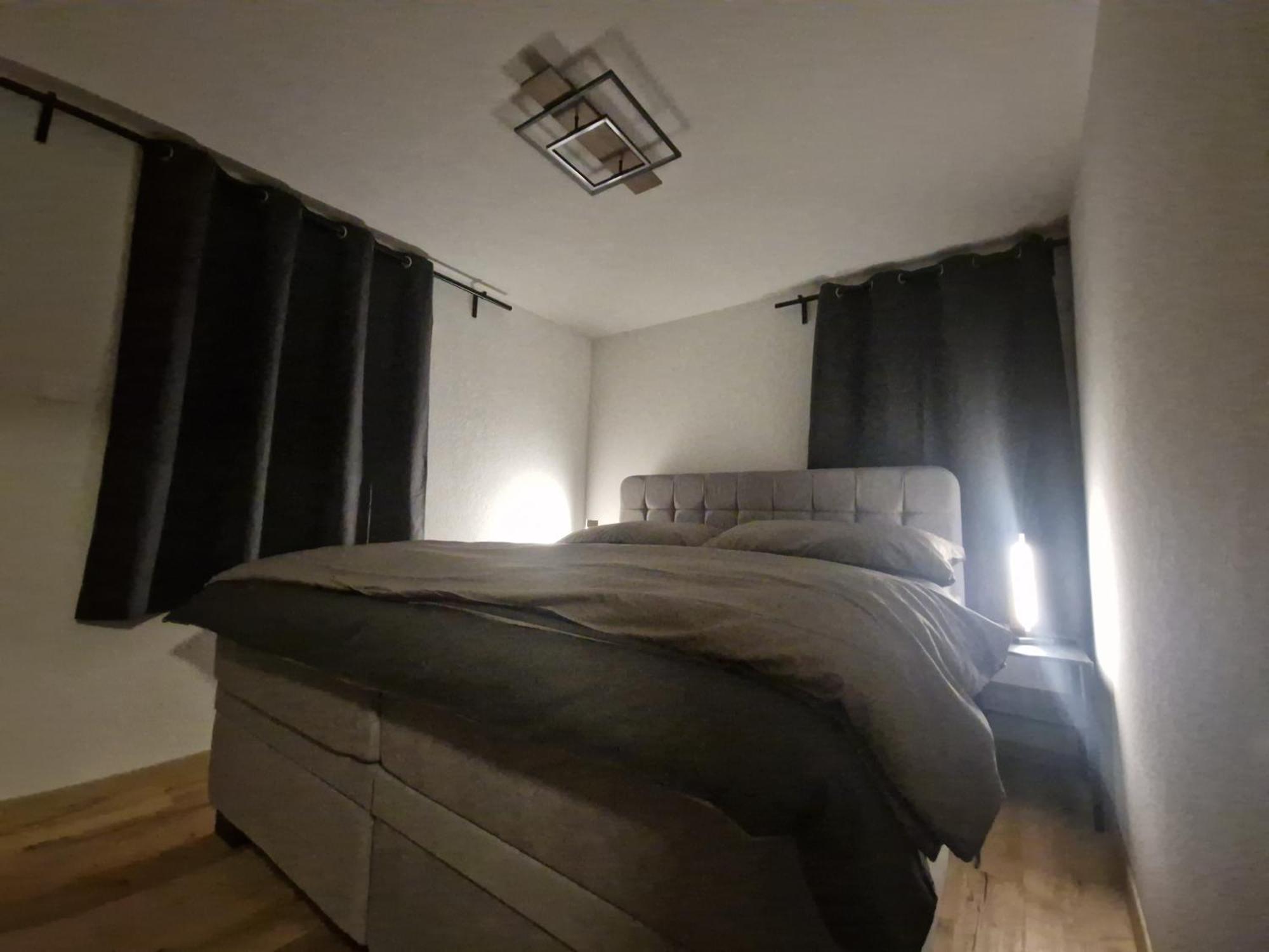 Fewo's Und Apartment's Blaues Haus Appartamento Davos